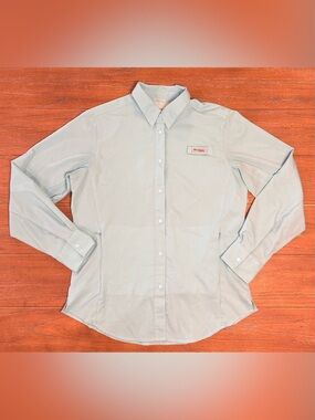 Columbia Women’s Light Blue Long-Sleeve Button-Down Shirt